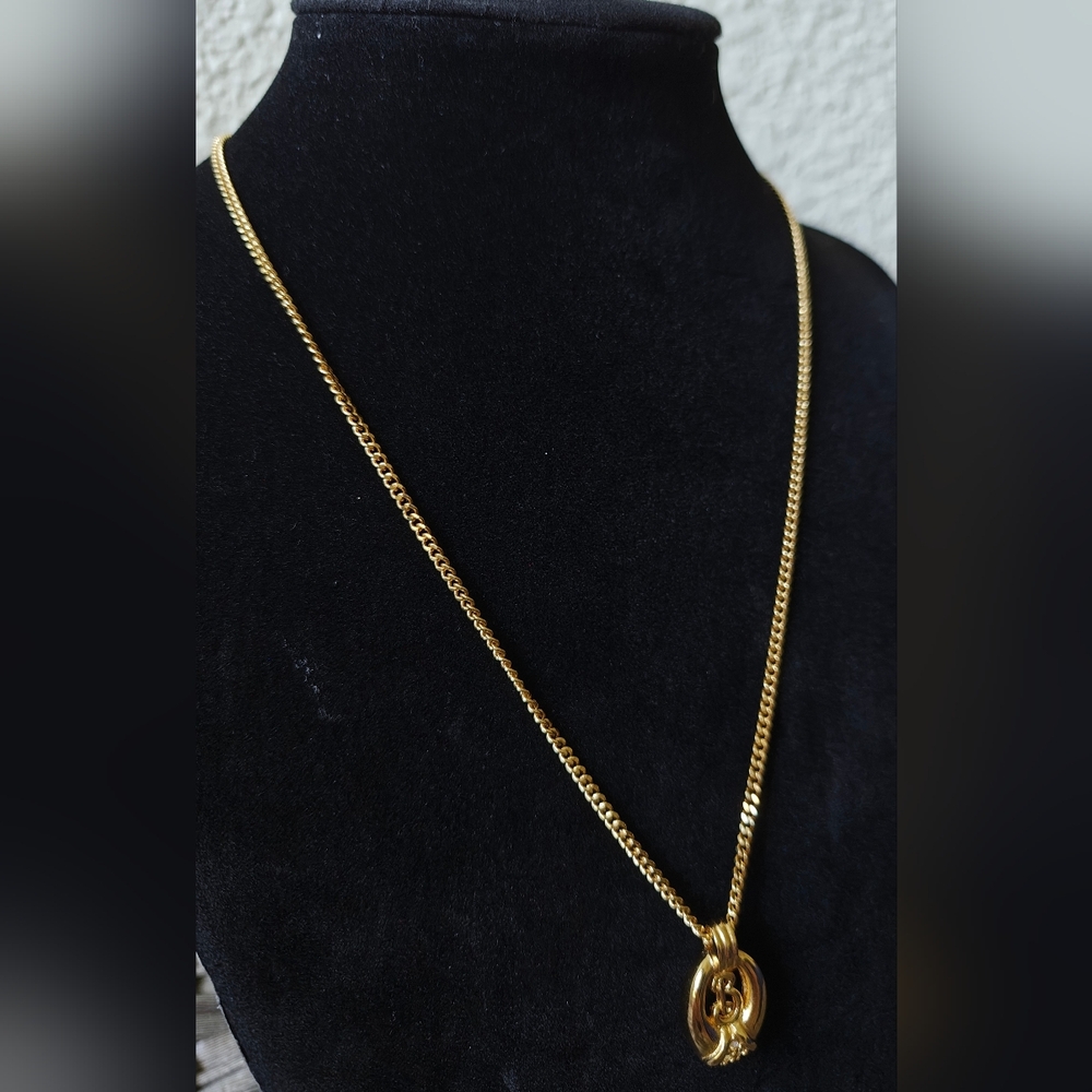 Burberry Gold Necklace - Picture 4 of 7